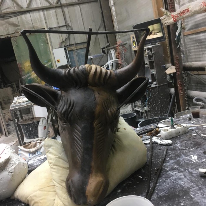 "One Very Expensive Bronze Cow Head Made in Moscow
Price One Million"
Bronze
